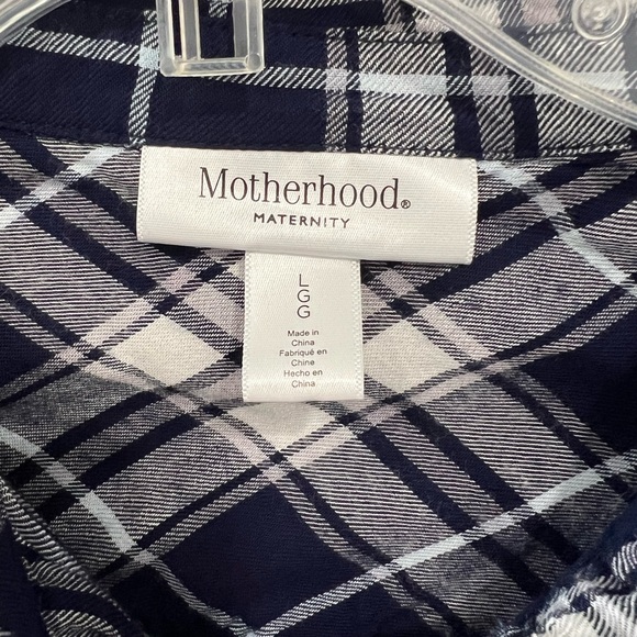 Navy and White Plaid Button Maternity Flannel - Picture 3 of 3